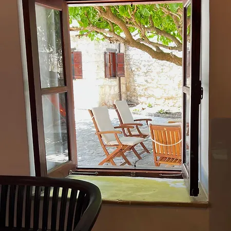 فندق مبيت وإفطار Zoe Amargeti